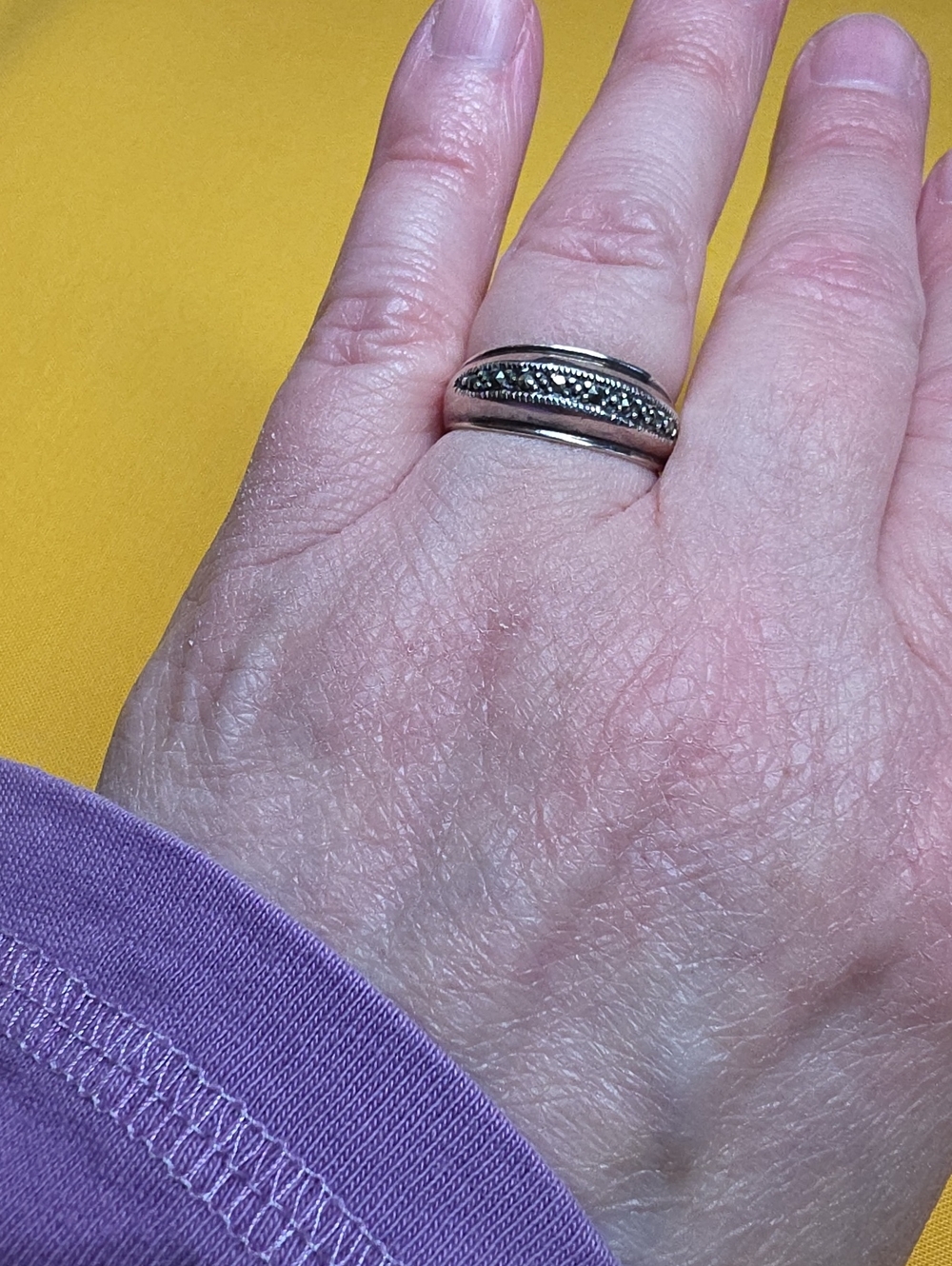Vintage 925 Sterling Silver Marcasite Domed Band. AS: 8 See Photos
